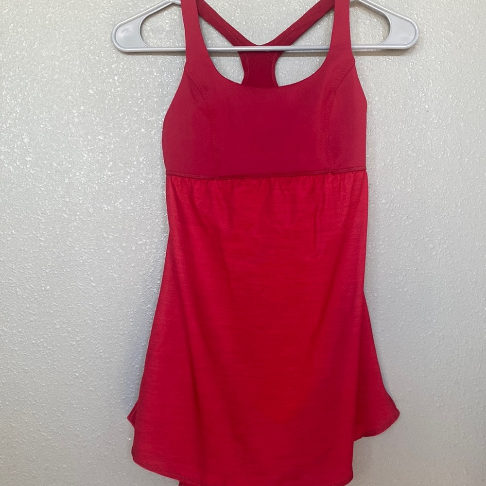 Lululemon Red Workout Tank Z4 Size 4